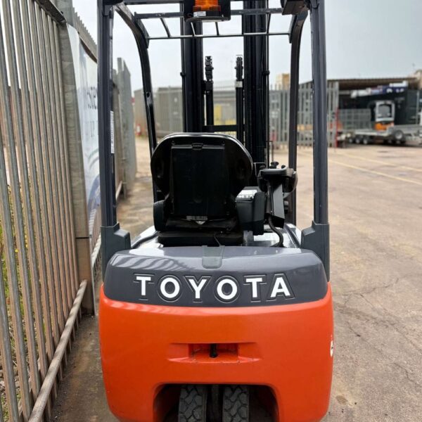 Toyota 8FBET15 Electric Forklift