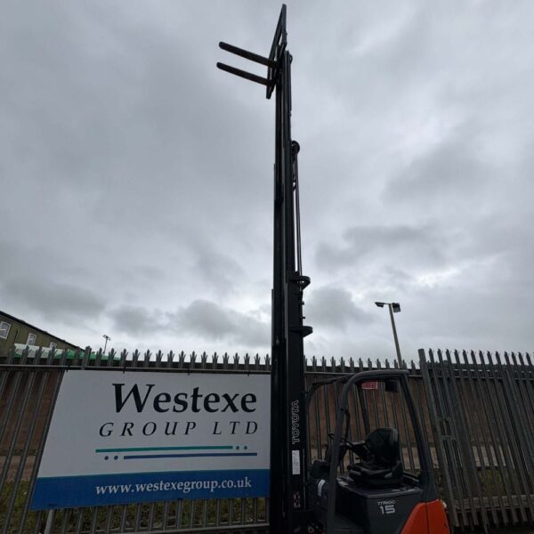 Toyota 8FBET15 Electric Forklift