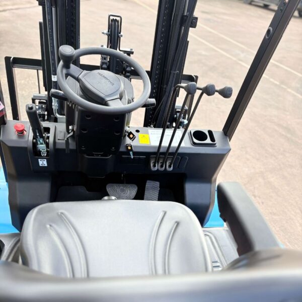 Hangcha XA430 Electric Forklift