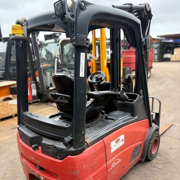Linde E18-01 Electric Forklift