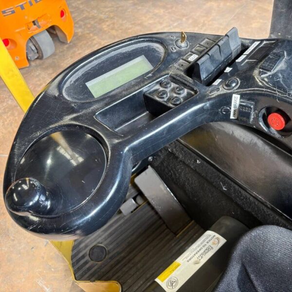 Caterpillar NR20K Electric Reach Truck