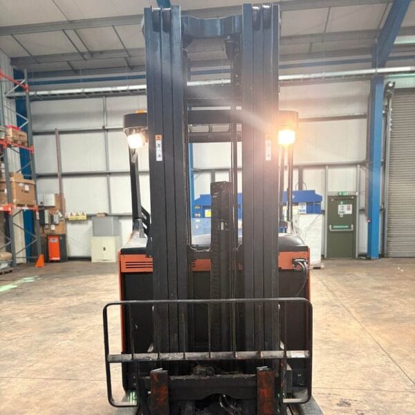 Doosan BR16JW-7 Electric Reach Truck