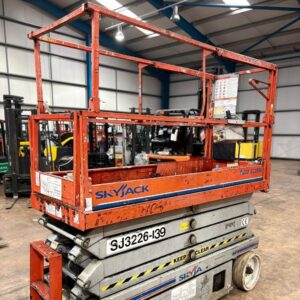 Skyjack SJ3226 Electric Scissor Lift